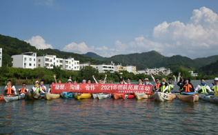 2004年成立深圳市英泰格電子科技有限公司，進行市場的全力開拓，獲得了TE的代理授權(quán)；